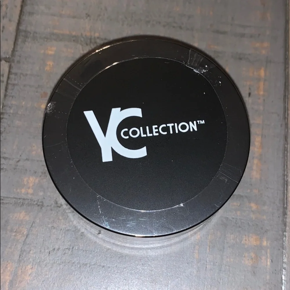 YC Collection Loose Setting Powder 213 Matte Finish Makeup 1.8g New
